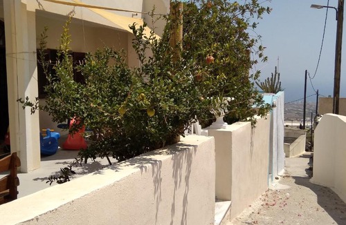 Fira Apartment | The Garden View 2