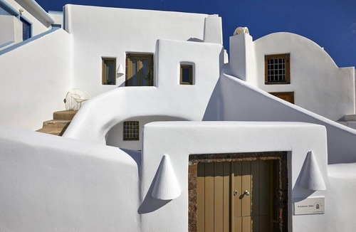 Santorini Villa | The Small Architect's House