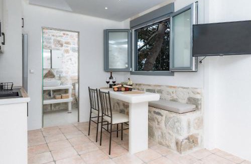 Glinado House | The Stone House Naxos