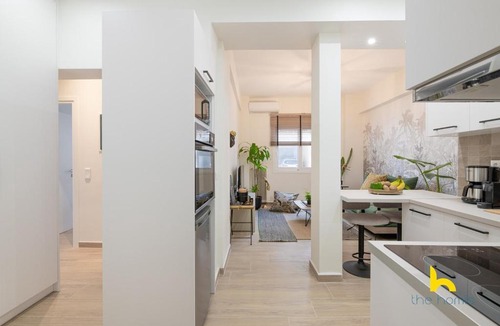 Filopappou Apartment | The Urban Jungle Escape Corner APT Near Acropolis