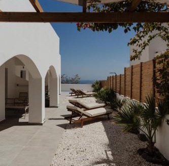 Vourvoulos Apartment | The Vine Suites