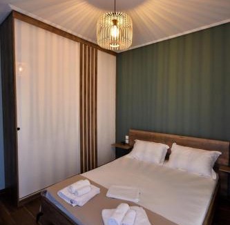 Volos Apartment | Thea Hill