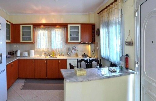 Neapoli-Sykies Apartment | THESSHOUSE PEFKA FK