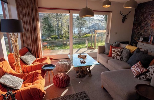 Carbost House | This house is a 3 bedroom(s), 2 bathrooms, located in Carbost, Scotland.