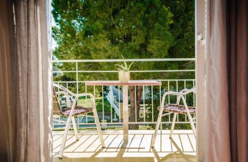 Kavos Apartment | Three Seasons