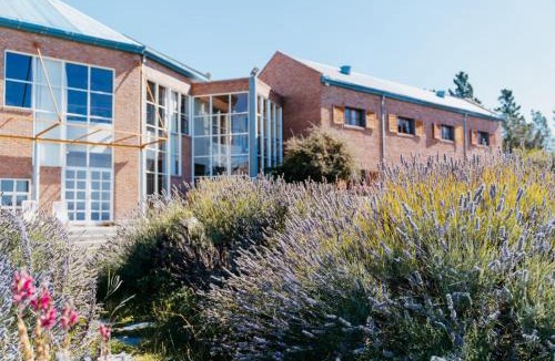 Los Antiguos Hotel | Tierra de Los Antiguos