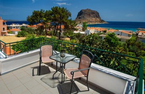 Monemvasia Villa | Topophilia Villa