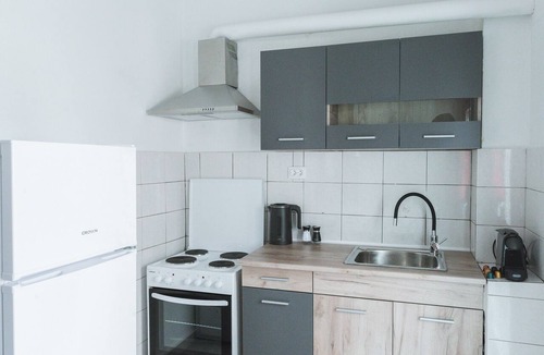 Thessaloniki Apartment | Totemic Vista by Nexus | w/Jacuzzi & Views next to Ataturk