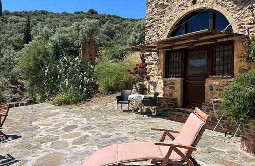 Monemvasia Cottage | Traditional Stone built Cottage at Monemvasia in a peaceful traditional village.