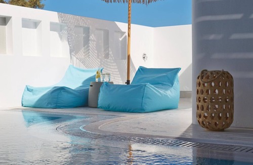 Kamari Villa | Traditional Villa with Private Heated Pool