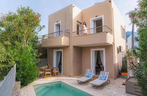 Kavallos Villa | Tranquil Escape Near Lake Swim, Sunsets & Relax