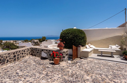 Episkopi Gonias Villa | Unique 300-year-old restored Villa