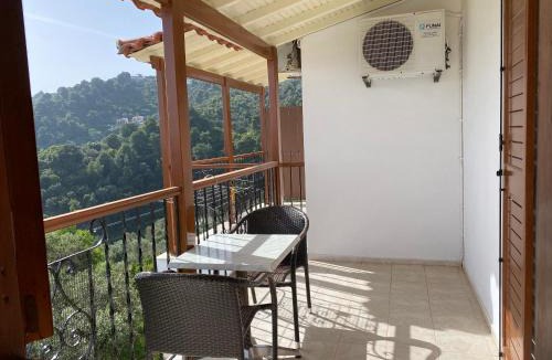 Katsarou Apartment | Valmas Village Apartments pool&bar