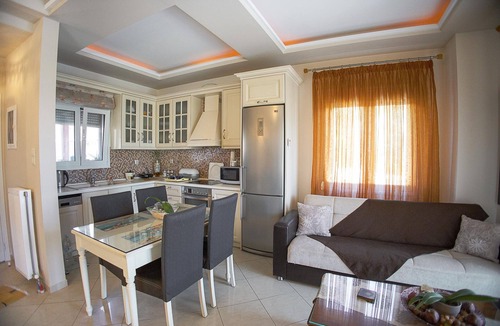 Volos House | Venia House Marathos