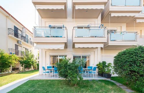 Paralia Dionysiou Apartment | Vicky Rooms
