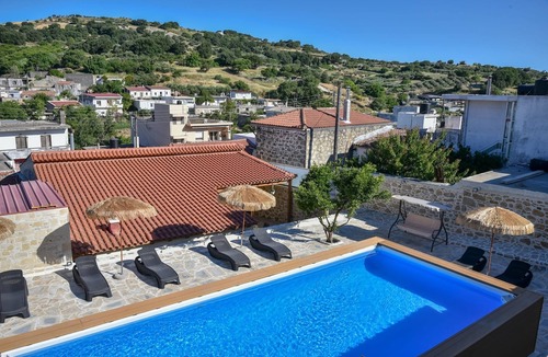 Vlachiana Villa | Villa 4 season: Poolside Paradise in Crete