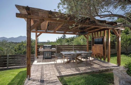 Geropotamos Villa | Villa Ag. Georgios – Seaview Palm Retreat