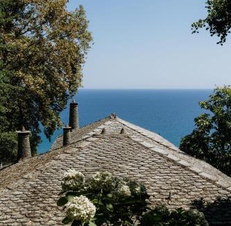 Agios Ioannis House | Villa Aggeliki- Mountain Meets the Sea