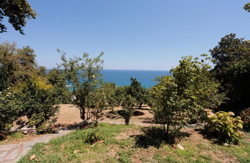 Agios Ioannis House | Villa Aggeliki- Mountain Meets the Sea