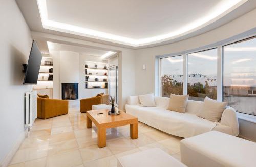 Nea Makri Villa | Villa Bijoux SeaView Pool near Athens airport
