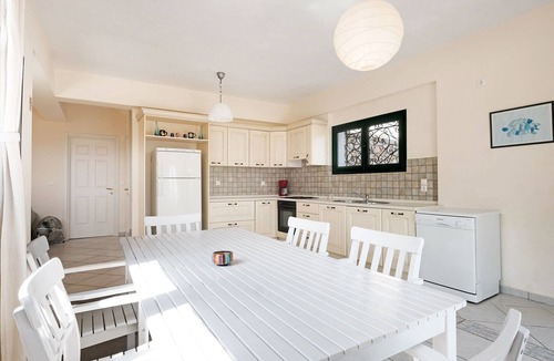Livadi Villa | Villa by Kissakas Beach with Stunning Sea Views
