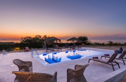 Skaleta Villa | Villa Chrysalida, unspeakble views and privacy!