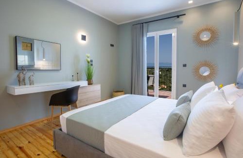 Frinion House | Villa Dimitris - The House & The Suite