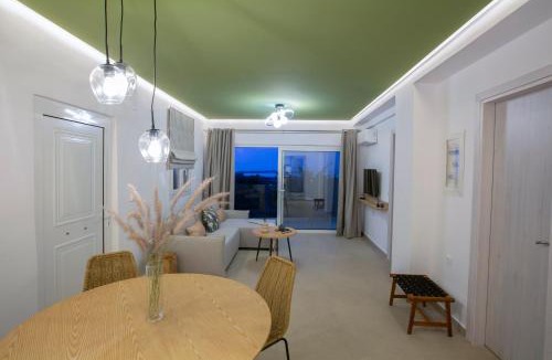 Frinion House | Villa Dimitris - The House & The Suite