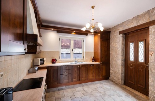 Perigiali Villa | Villa Galatia - Three Bedroom Villa, Sleeps 6