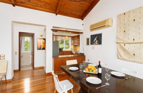 Agios Nikolaos Villa | Villa Glan Y Mor - Five Bedroom Villa, Sleeps 10