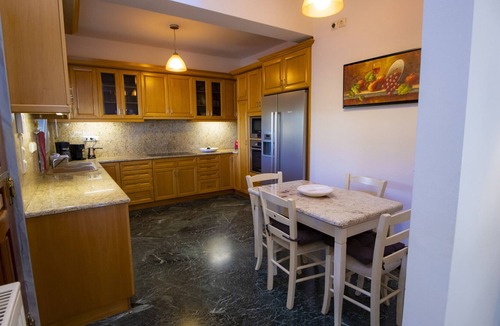 Nea Makri Villa | Villa 'Green Marble Livisi Pool Residence' with Mountain View, Wi-Fi and Air Conditioning