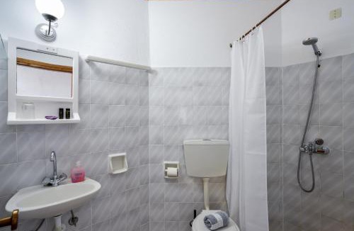 Mathes Hotel | Villa Kapasa
