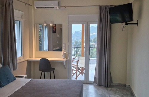 Kolios Apartment | Villa kavourakia studio with sea view