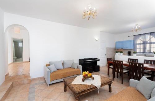 Monolithos Villa | Villa Kocis