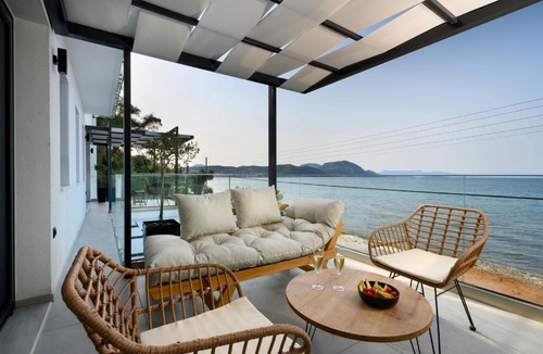Agia Pelagia Chlomou Villa | Villa Liza