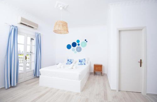 Perivolos Hotel | Villa Markezinis