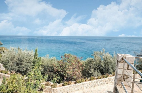 Livadi House | Villa on Arcadian Coast near Kissakas Beach