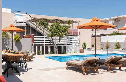 Paralia Kourna Villa | Villa Remezzo - Eight Bedroom Villa, Sleeps 18