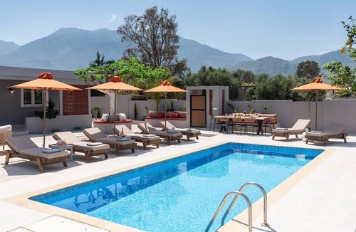 Paralia Kourna Villa | Villa Remezzo - Eight Bedroom Villa, Sleeps 18