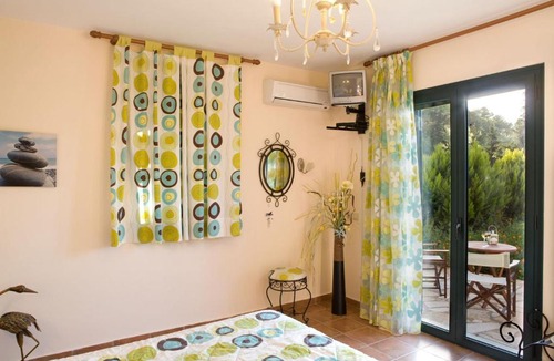 Tsoukaladhes Apartment | VILLA TIMOKLIA 7