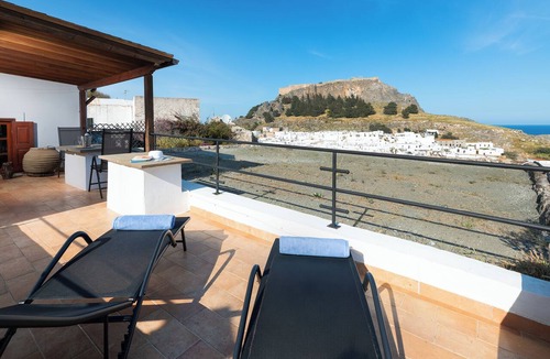 Lindos Villa | Villa Valasia, Lindos ,3 Bedroom Villa with Roof Terrace, Acropolis and Seaview