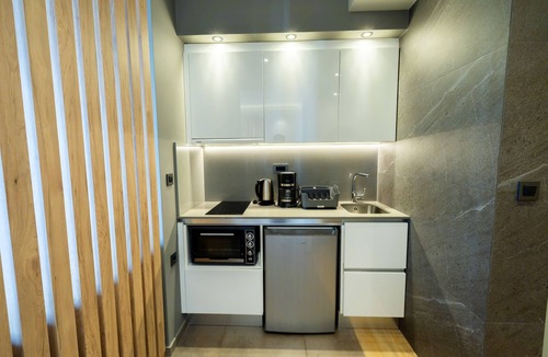 Kato Stalos Apartment | Villy Luxury Home by the Sea 2
