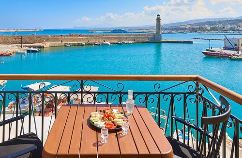 Old Town Rethymnon Apartment | VISTA DEL PORTO LUXURY SUITES
