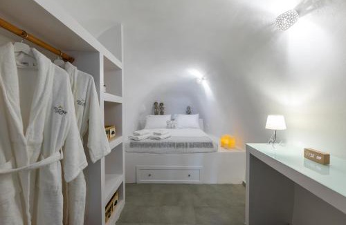 Karterados Apartment | Volcave Suites