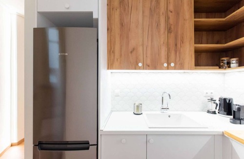 Thessaloniki City Centre Apartment | White Lotus: Deluxe suite