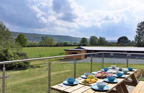 Eaton Mascott Ski Chalet | Yonder Castle Hill