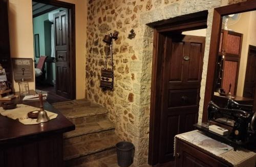 Ano Ravenia House | Yono's Traditional House