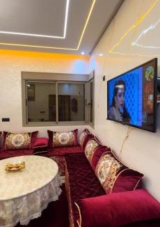 El Kelaat Es-Sraghna Apartment | Zinu