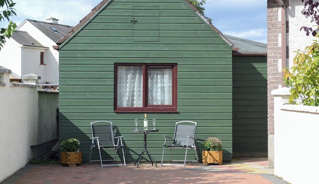 1 bedroom accommodation in Alness, near Invergordon in Cromarty Firth