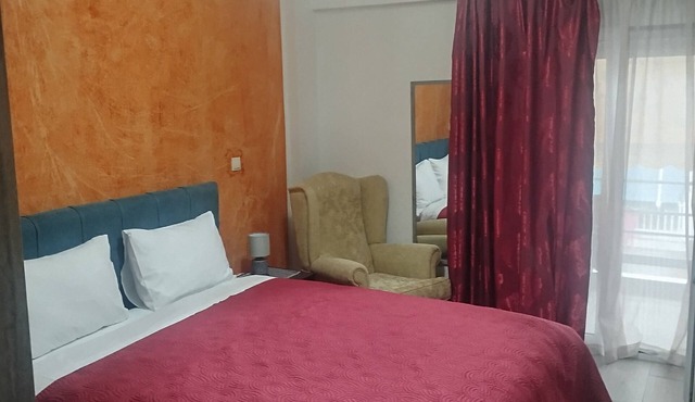 2-bedroom apartment in marvelous Loutraki with AC comfort